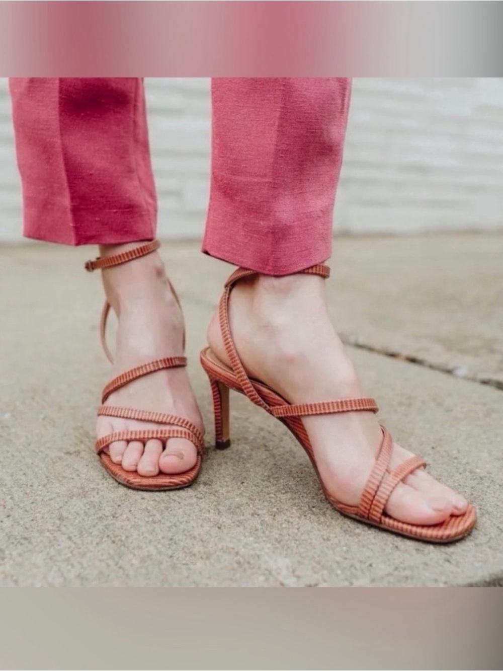 Inez Sophia Sandal in pink lizard size 9 M